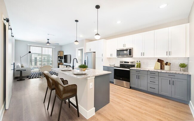 Primary Photo - Work, Play & Relax | 1-Bed in Houston!
