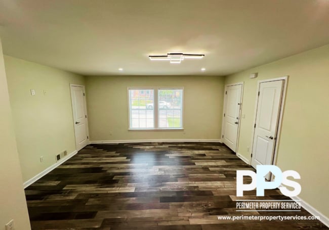 Building Photo - 1784 Temple Ave