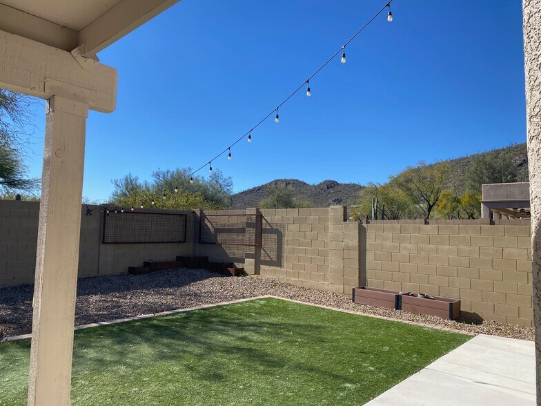 Building Photo - 8231 W Lapis Moon Ln