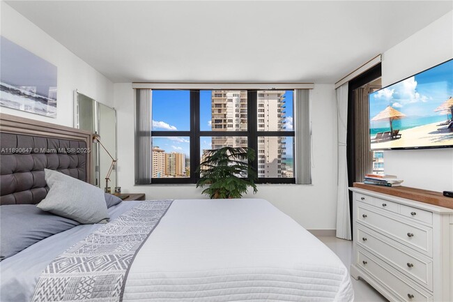 Building Photo - 2401 S Ocean Dr