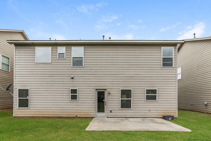 Building Photo - 1048 Regency Dr NW