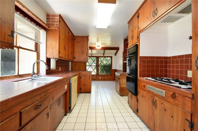 Building Photo - 5106 Bascule Ave