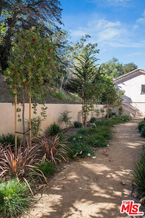 Building Photo - 17390 Tramonto Dr