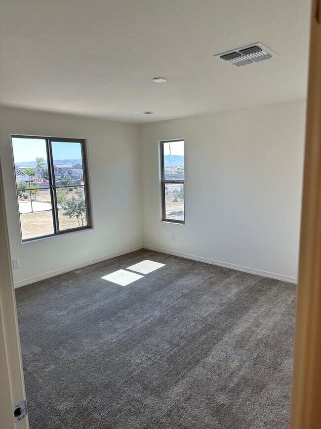 Building Photo - 4228 S 58th Ave