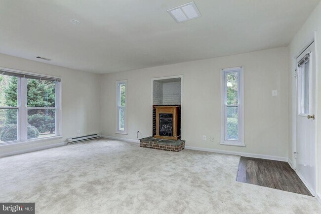 Building Photo - 13715 Orlando Rd
