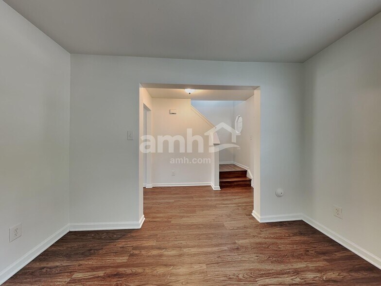 Building Photo - 3913 Tyler Bluff Ln