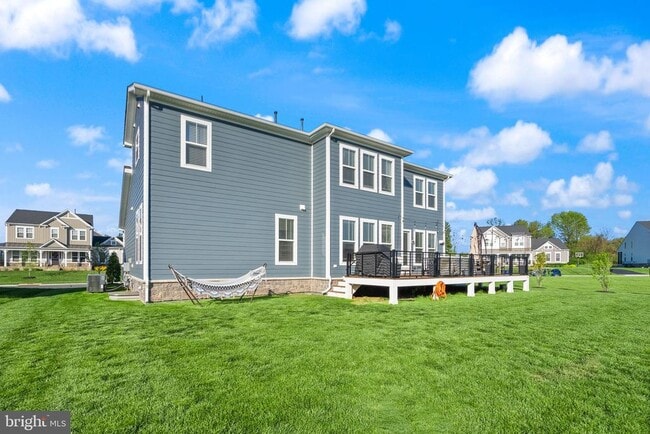 Building Photo - 1108 Coubertin Dr SE
