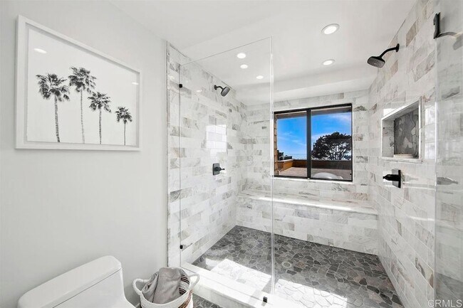 Building Photo - 2260 Del Mar Scenic Pkwy