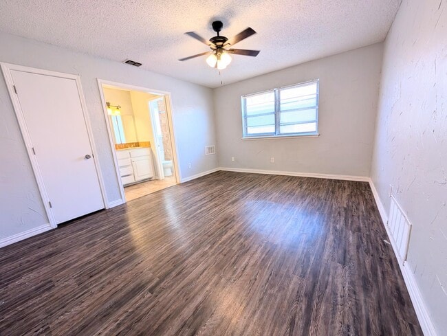 Building Photo - 4403 58th St