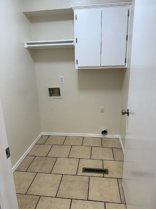 Building Photo - 1900 Dover St