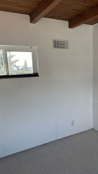 Building Photo - 17739 Welby Way