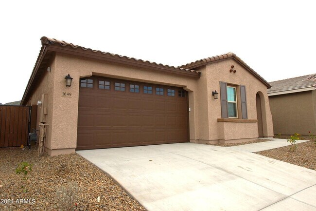 Building Photo - 1649 W la Mirada Dr