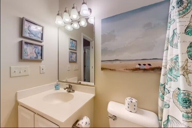 Building Photo - 616 River Oaks Dr