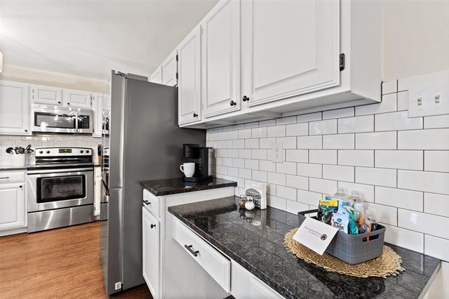 Building Photo - 619 Drexel Dr