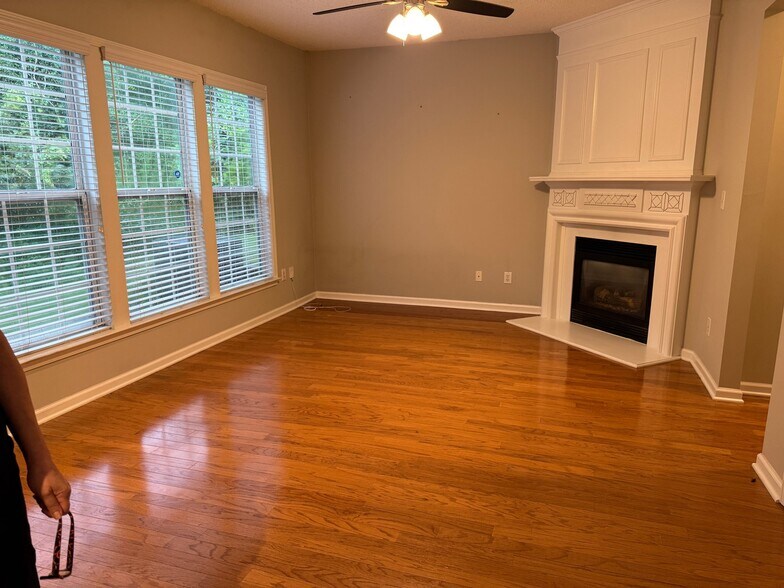 Building Photo - 3810 Timbercreek Cir