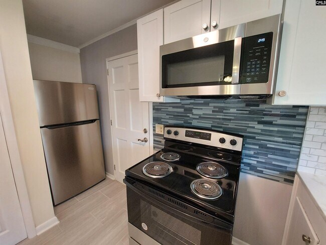 Building Photo - 1713 Lacy St