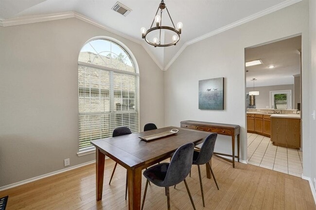 Building Photo - 5405 Apache Creek Cove