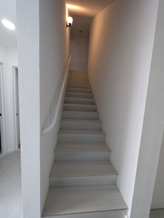 Building Photo - 26124 SW 146th Ave