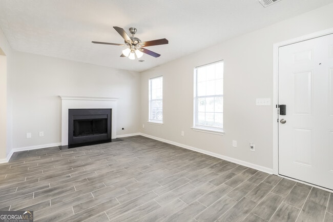 Building Photo - 38 Bay Cove Dr