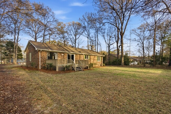 Building Photo - 101 Gatewood Dr