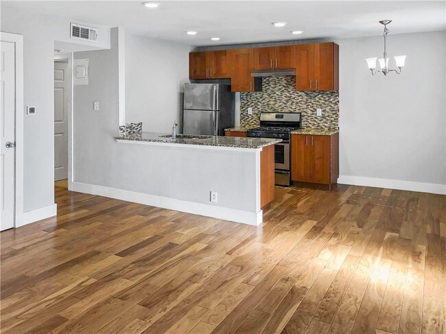 Building Photo - 5820 Berkman Dr