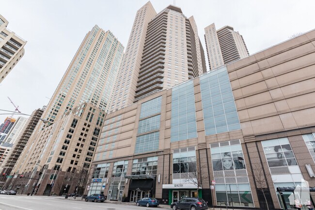 Building Photo - 545 N Dearborn St