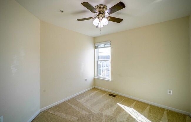 Building Photo - "Spacious 3-Bed, 2-Bath Condo Retreat in A...