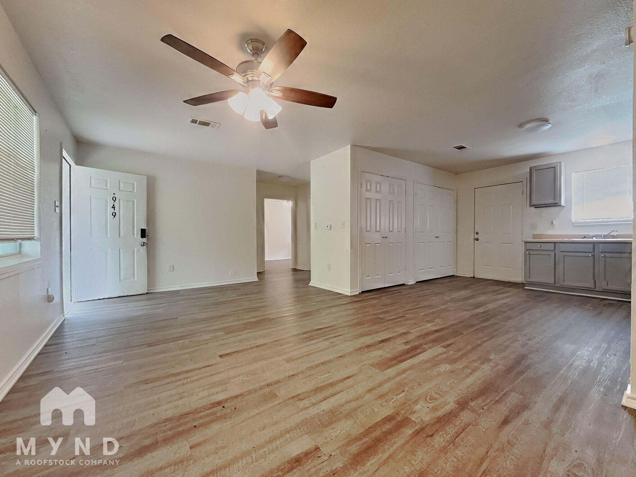 Building Photo - 949 Guam St