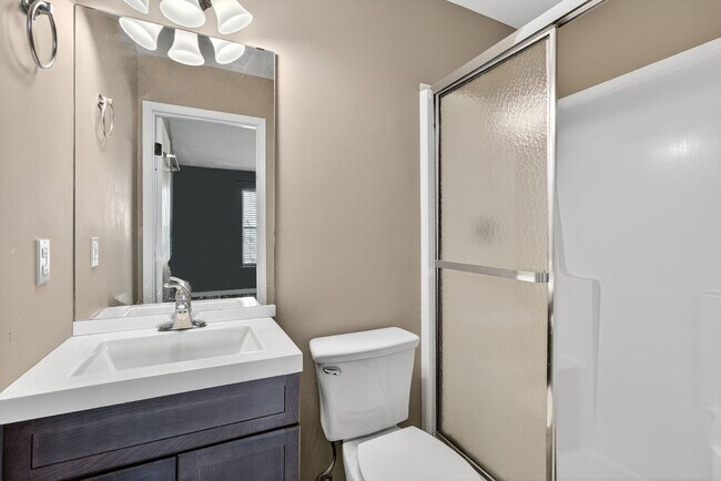 Building Photo - Move-In Ready Gem on a Corner Lot in O’Fal...