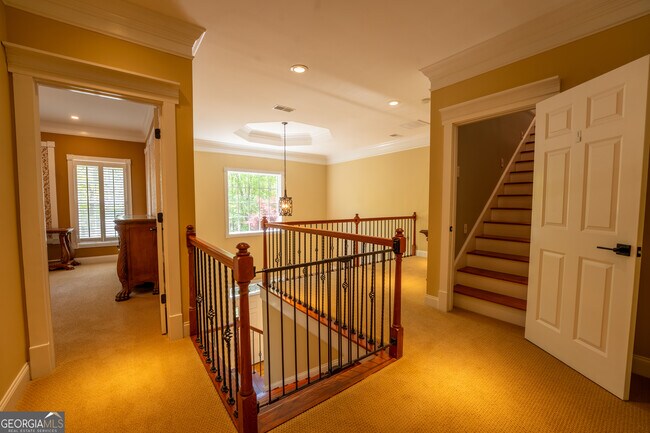Building Photo - 2925 Orchard Dr