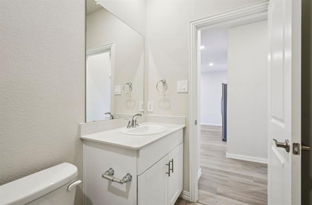 Building Photo - 517 Clover Crk Dr