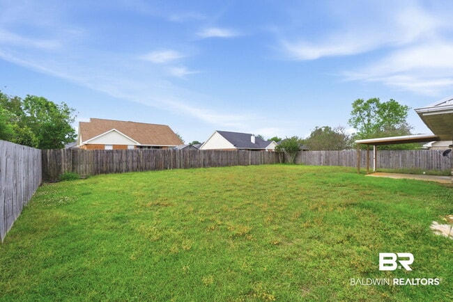 Building Photo - 9841 Watkins Dr