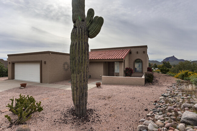 Building Photo - 17137 E Rand Dr