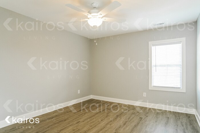 Building Photo - 3709 Oak Leaf Wy