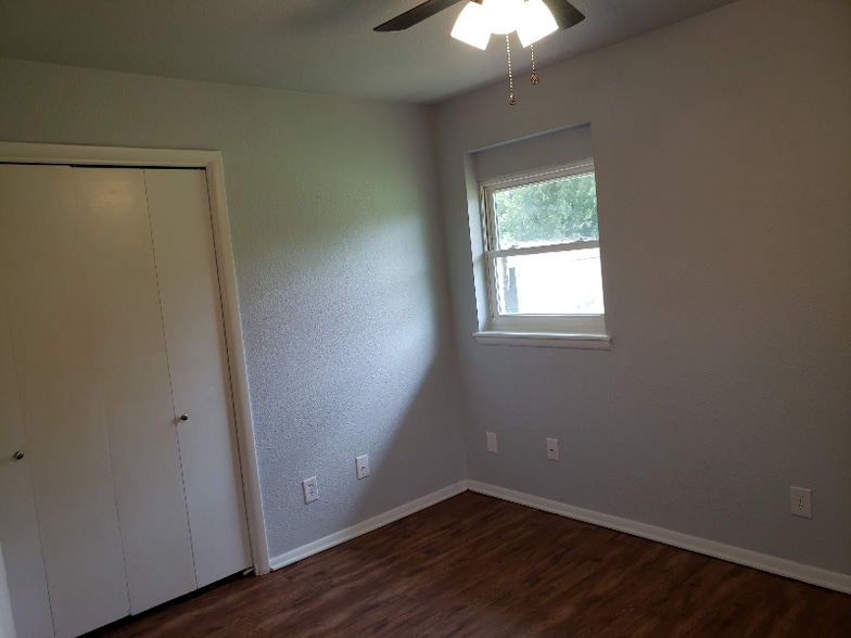 Building Photo - 4316 S Wofford Ave