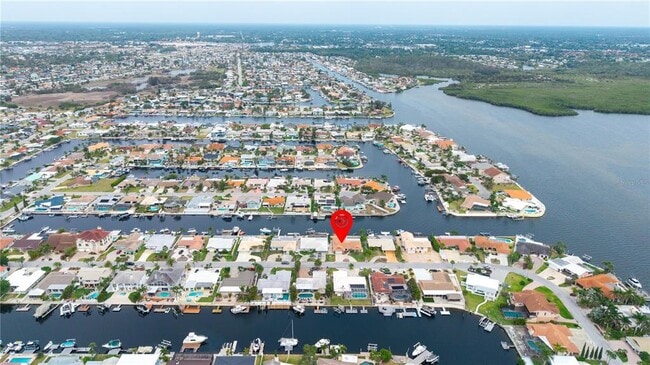 Building Photo - 5008 S Shore Dr