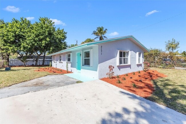 Building Photo - 2171 NW 29th Ave