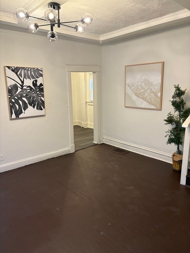 Building Photo - Large 3 bedroom house available