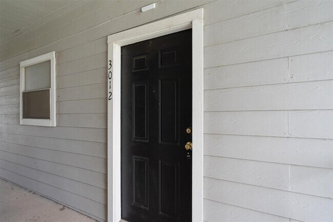 Building Photo - 12166 Metric Blvd