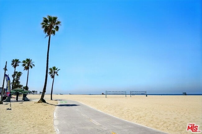 Building Photo - 510 Pacific Ave