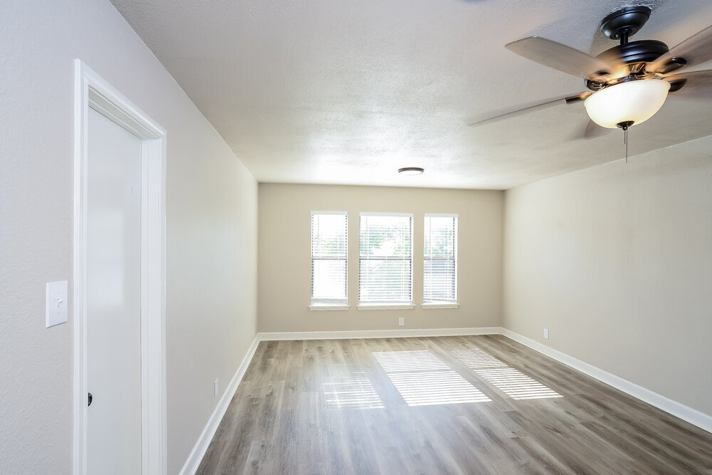 Building Photo - 8106 Hoovers Bend