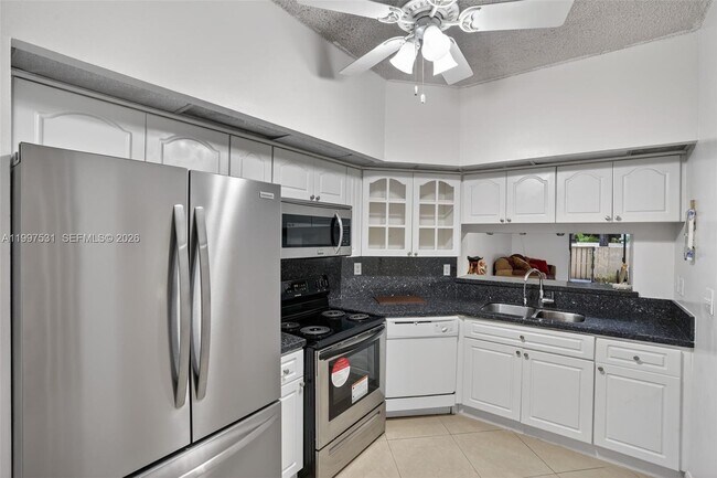 Building Photo - 13045 SW 88th Ln