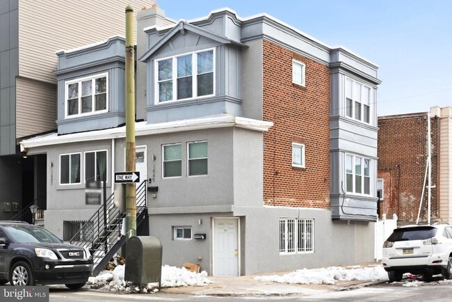 Building Photo - 1449 S 32nd St