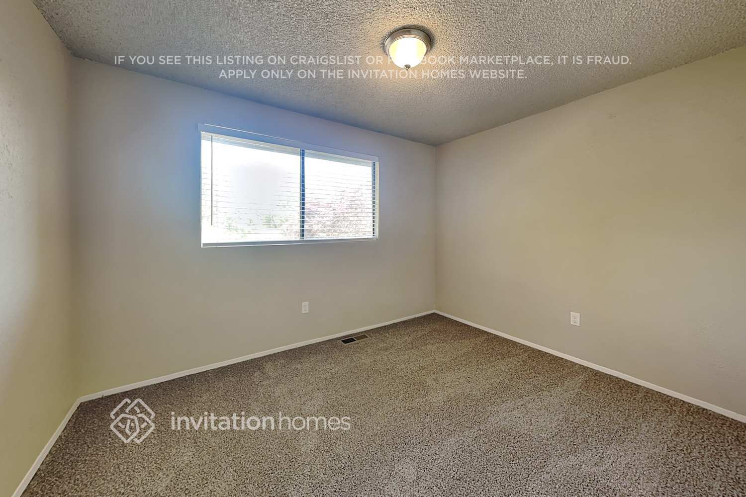 Building Photo - 5121 S 302nd Pl