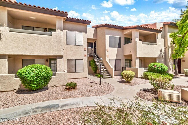 Building Photo - 7008 E Gold Dust Ave
