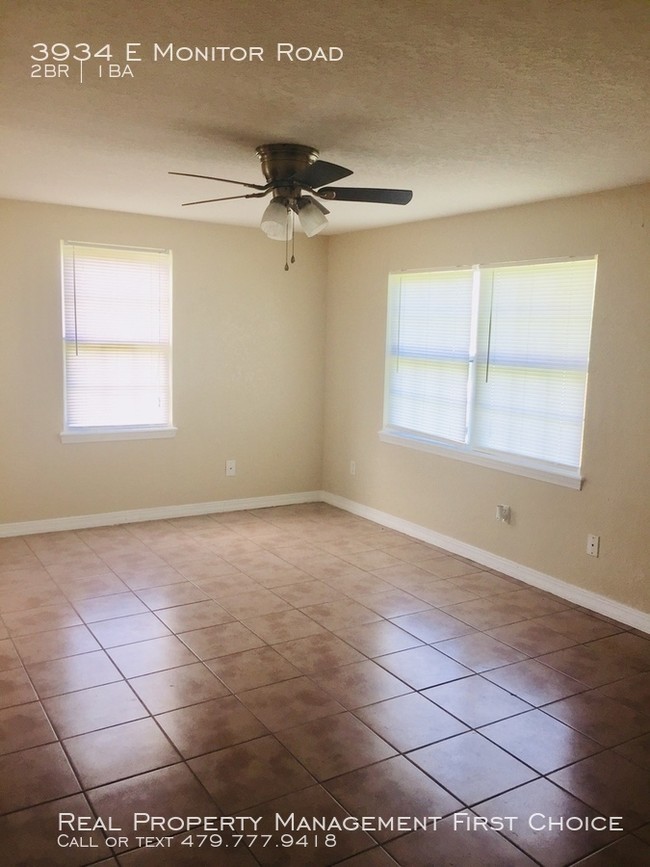 Building Photo - 2 Bedroom House for Rent in Springdale!