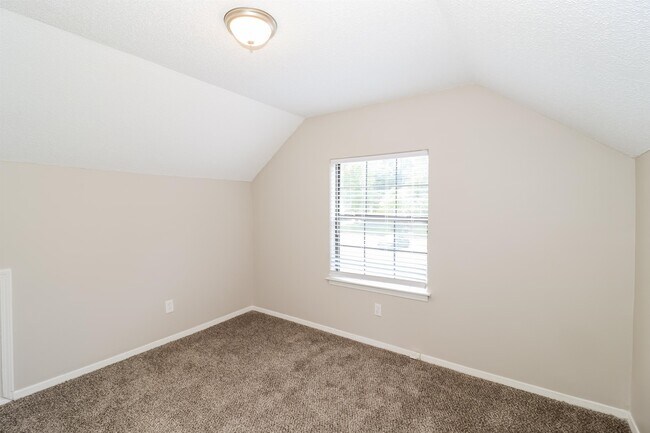Building Photo - 6230 Sylva Rena Dr