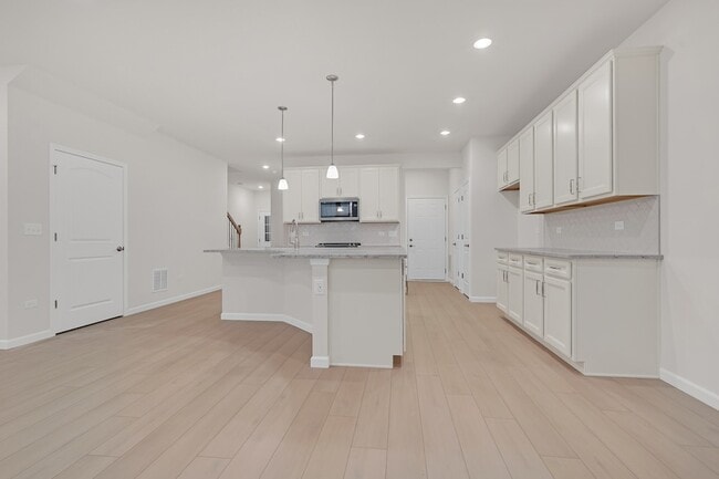 Building Photo - 668 Switchgrass Wy