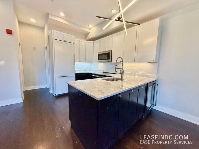 Building Photo - 907 N Street NW-#1B