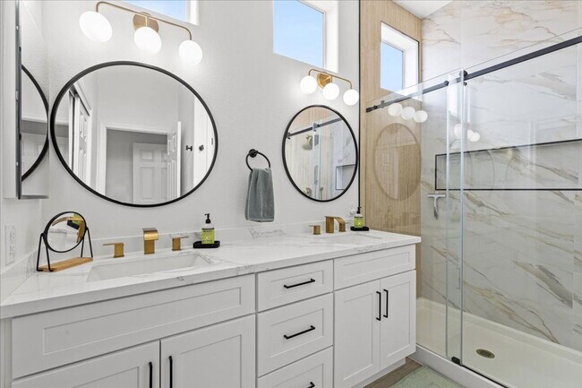 Building Photo - 10624 Grand Cypress Ave